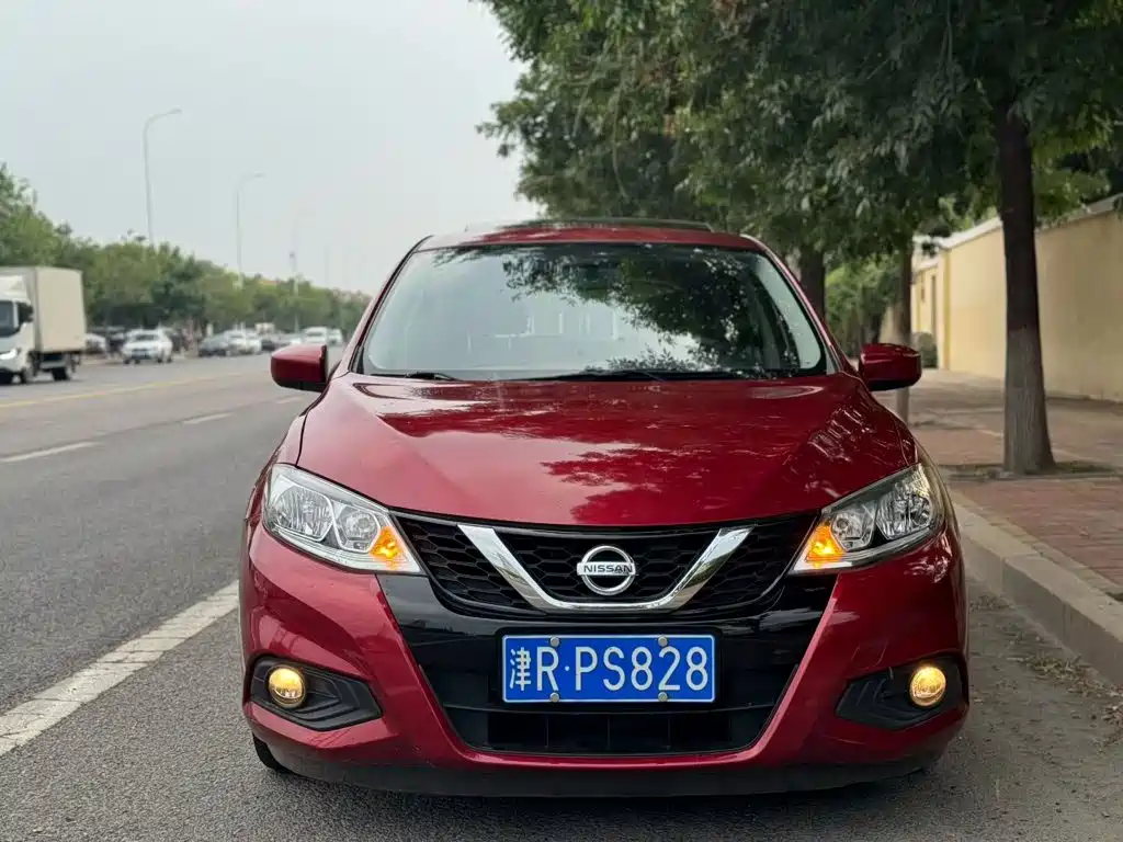 Nissan Tiida 2018 — фото 8