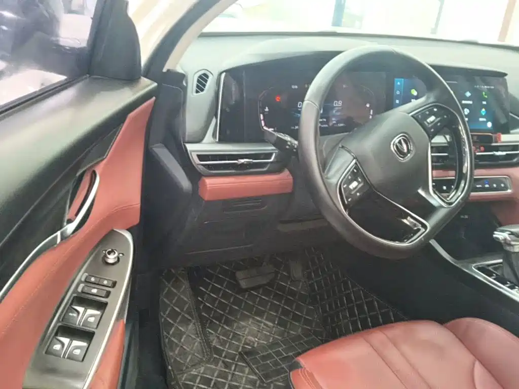 Changan CS75PLUS 2021 — фото 16
