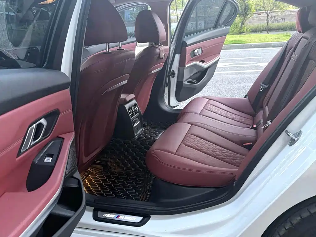 BMW 3 Series 2023