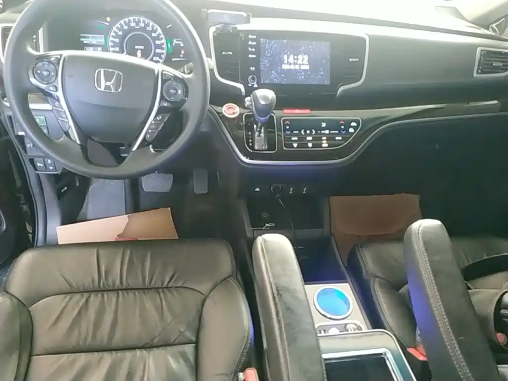 Honda Odyssey 2021 — фото 10