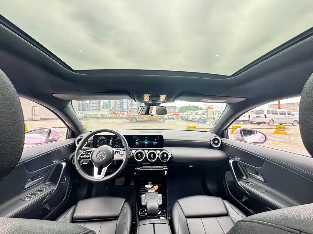Mercedes-Benz A-Class 2021 — фото 10