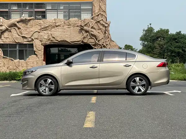 Kia K4 2018