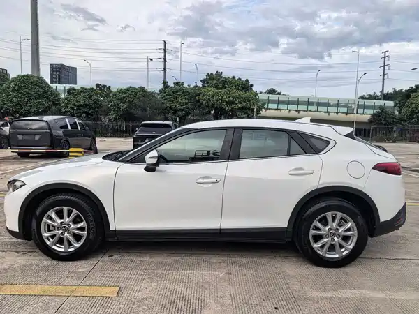 Mazda CX-4 2016