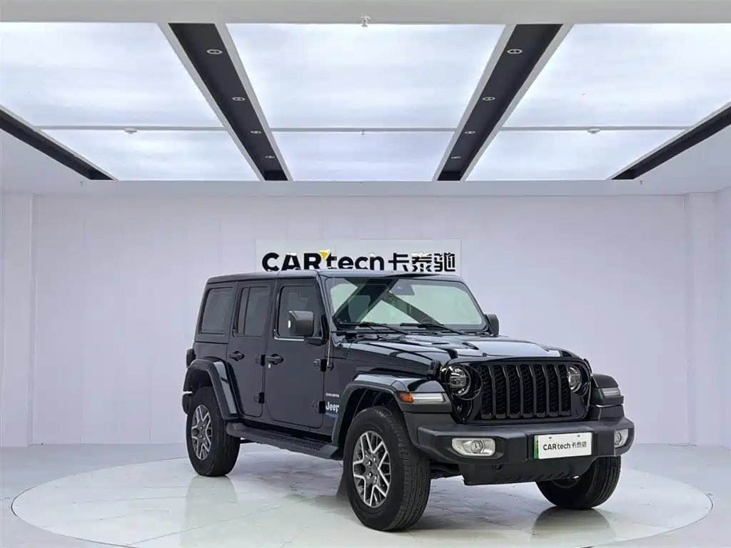 Jeep Wrangler PHEV 2023 — фото 7