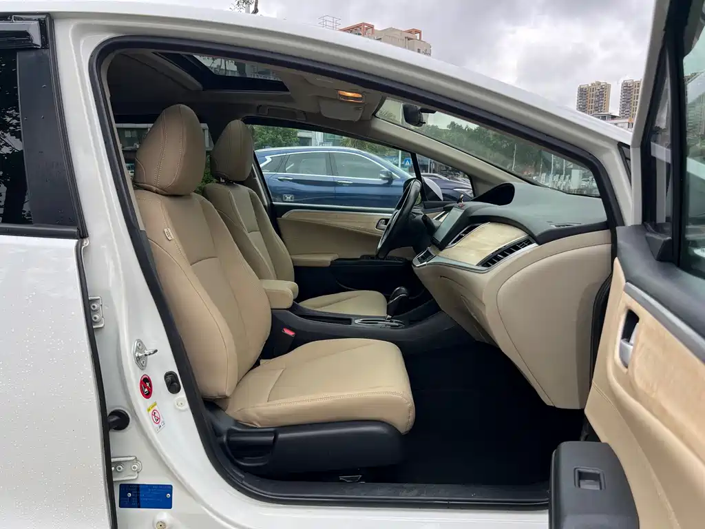 Honda Jade 2016 — фото 19