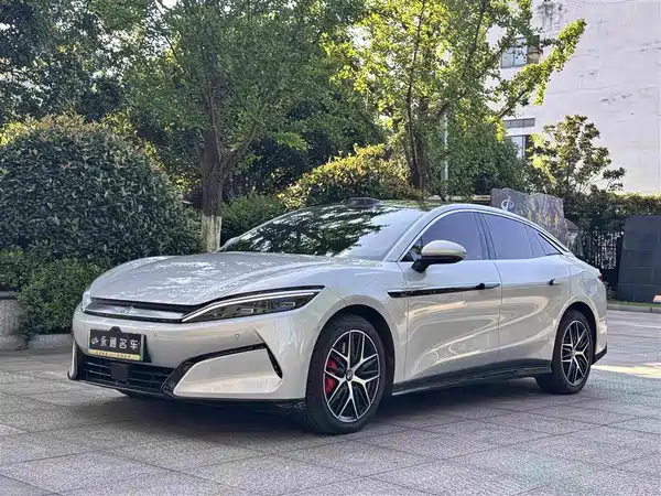 BYD Han L 2025