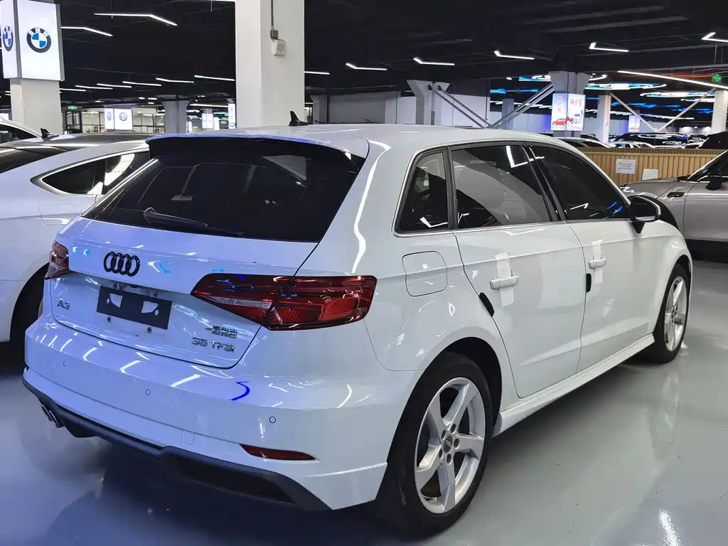 Audi A3 2019 — фото 16