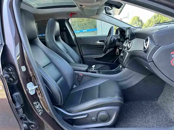 Mercedes-Benz GLA 2016