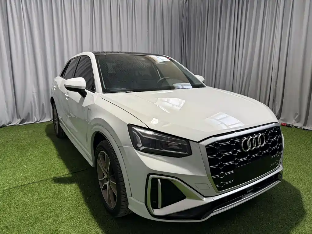 Audi Q2L 2022