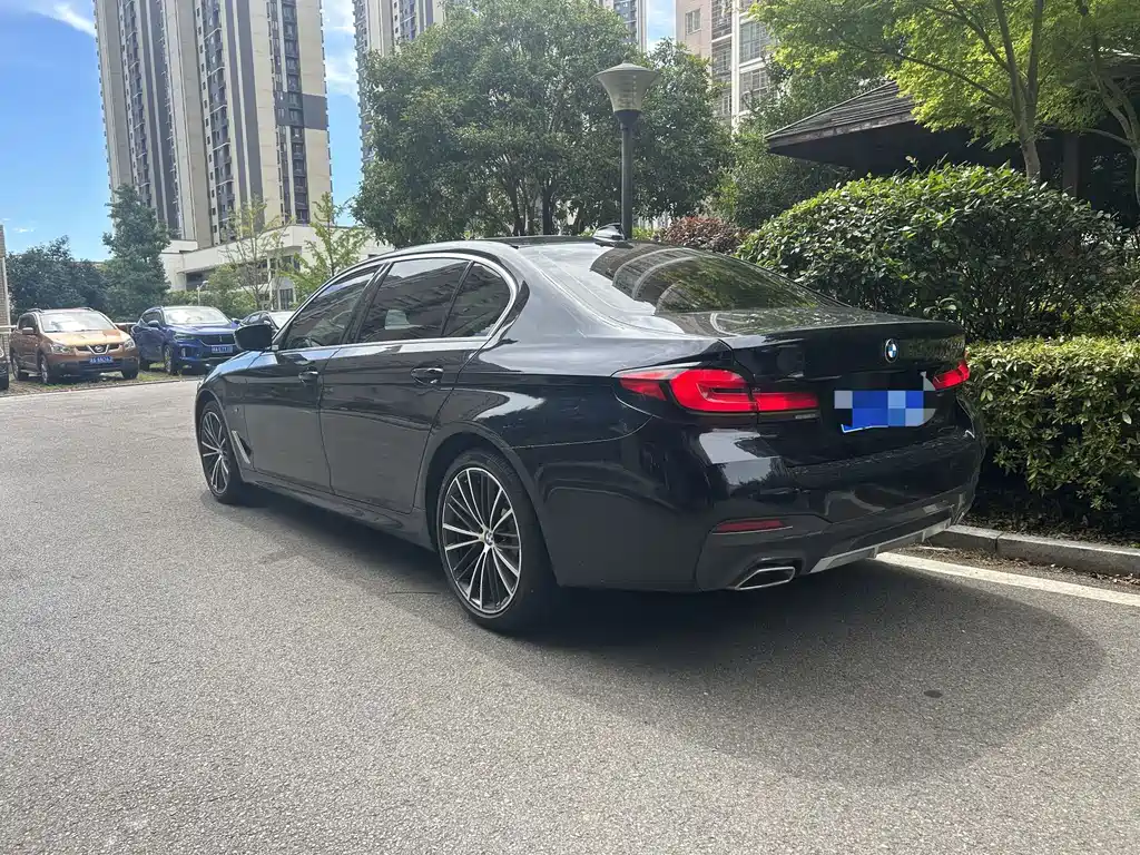 BMW 5 Series 2023