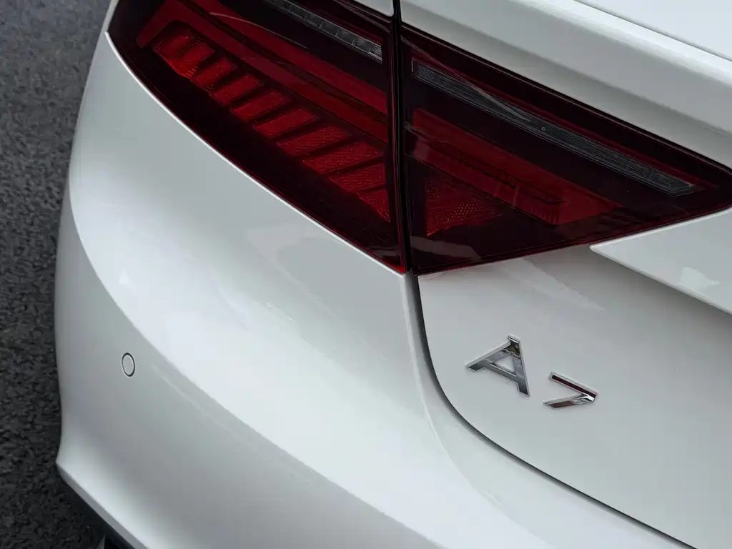 Audi A7 2014 — фото 28