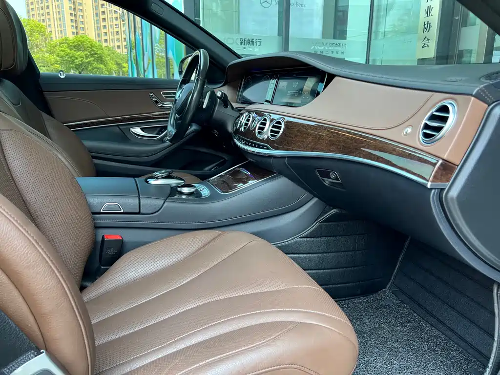Mercedes-Benz S-Class 2015 — фото 18