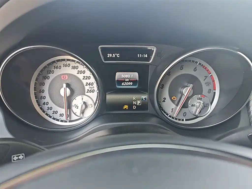 Mercedes-Benz GLA 2017 — фото 12