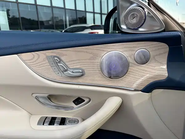 Mercedes-Benz E-Class 2021