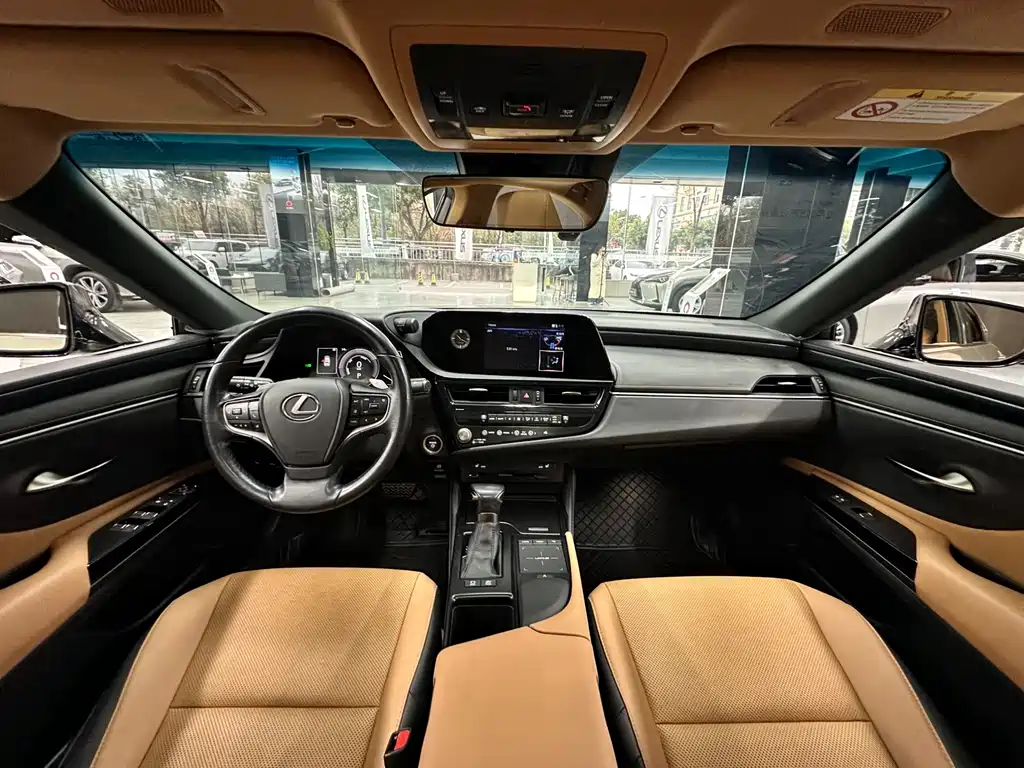 Lexus ES 2022 — фото 12