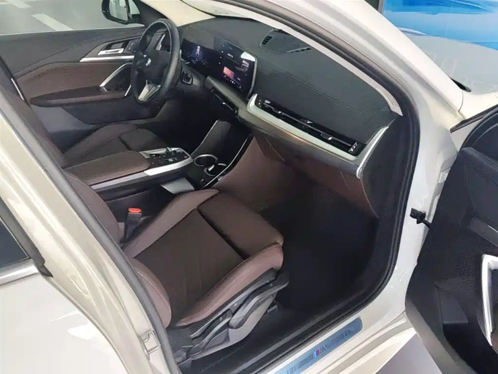 BMW X2 2025 — фото 11