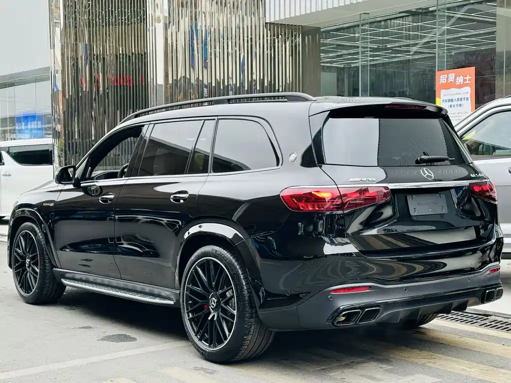 Mercedes-Benz GLS AMG 2026 — фото 4