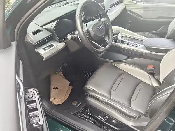 Geely Xingrui 2022