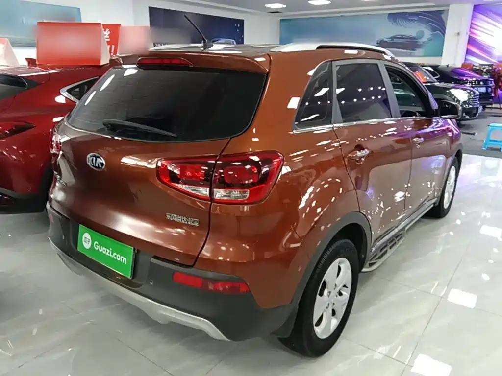 Kia KX3 Proud Running 2016