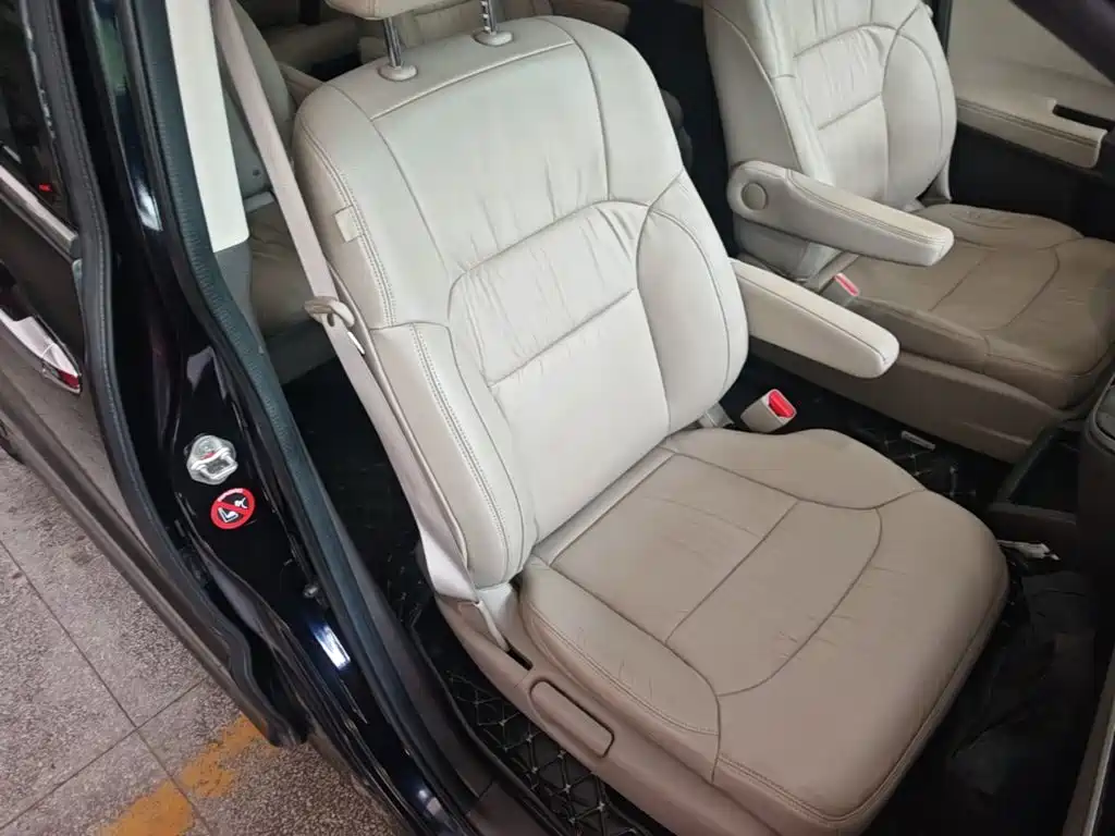 Honda Odyssey 2015 — фото 20