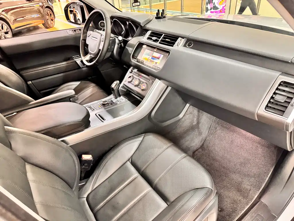 Land Rover Range Rover Sport 2017 — фото 20