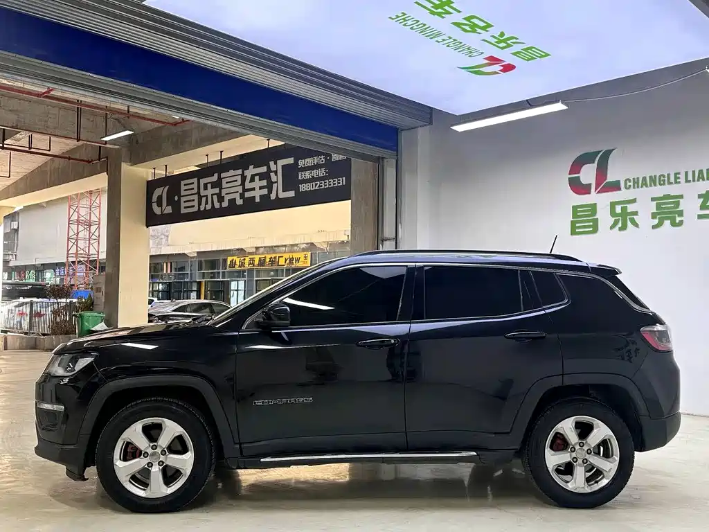 Jeep Compass 2018 — фото 4