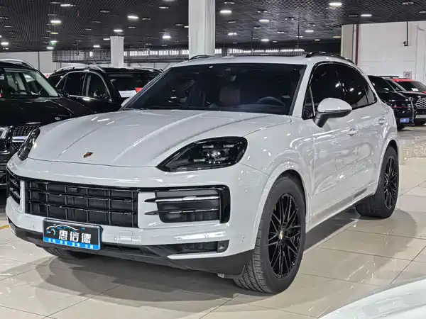 Porsche Cayenne 2025