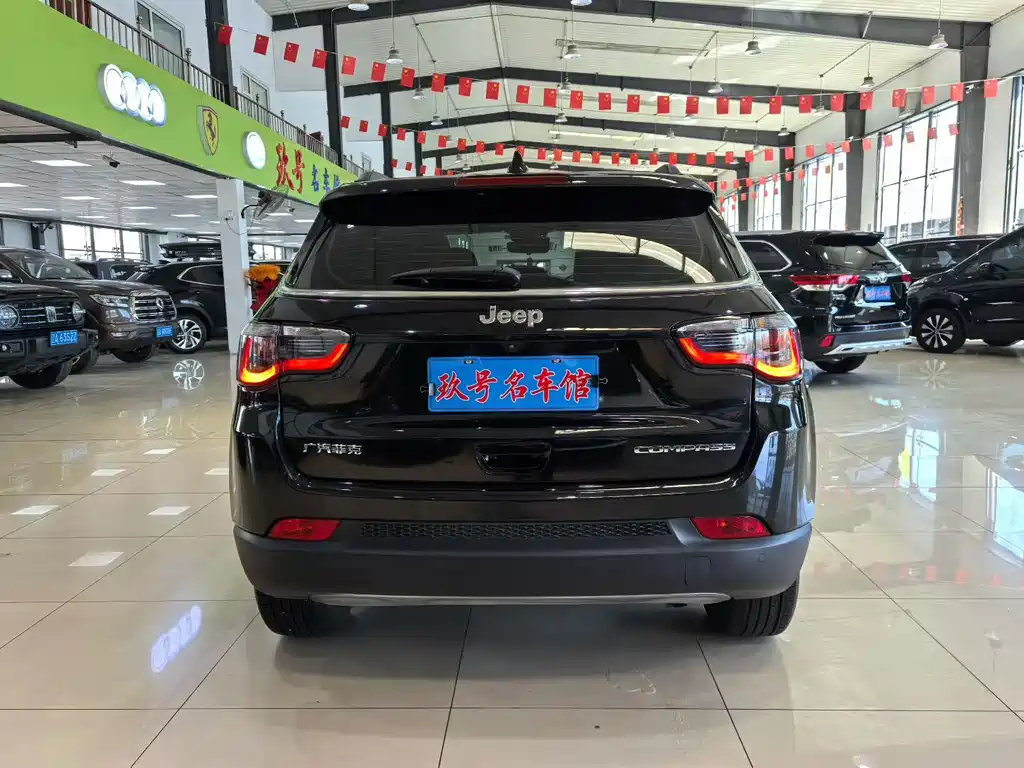 Jeep Compass 2021 — фото 14