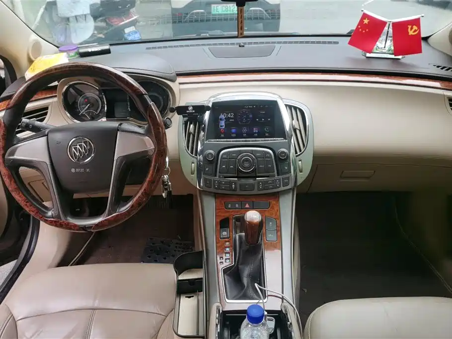 Buick LaCrosse 2013 — фото 12