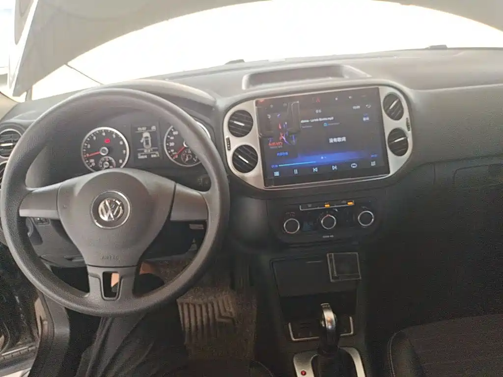 Volkswagen Tiguan 2017 — фото 10