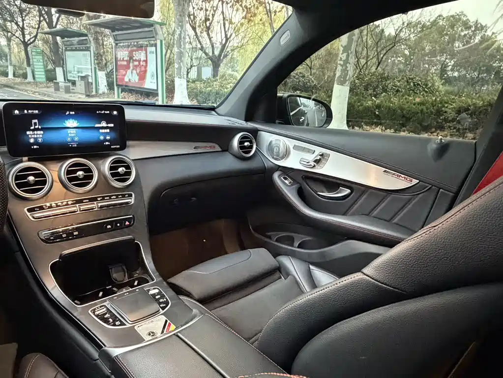 Mercedes-Benz GLC Coupe AMG 2022 — фото 15