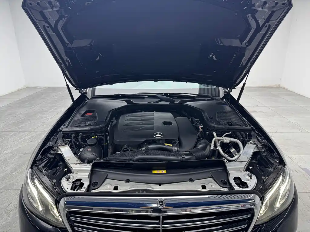 Mercedes-Benz E-Class 2020 — фото 9