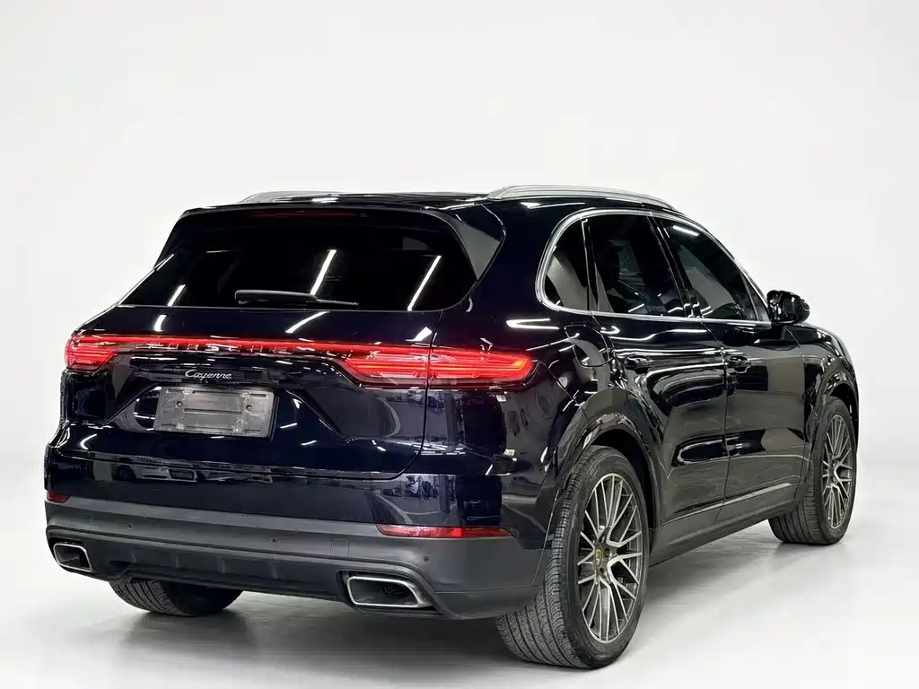 Porsche Cayenne 2019 — фото 8