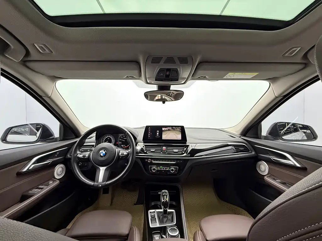 BMW 1 Series 2021 — фото 14