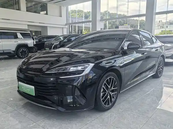 BYD Seal 07 DM-i 2024