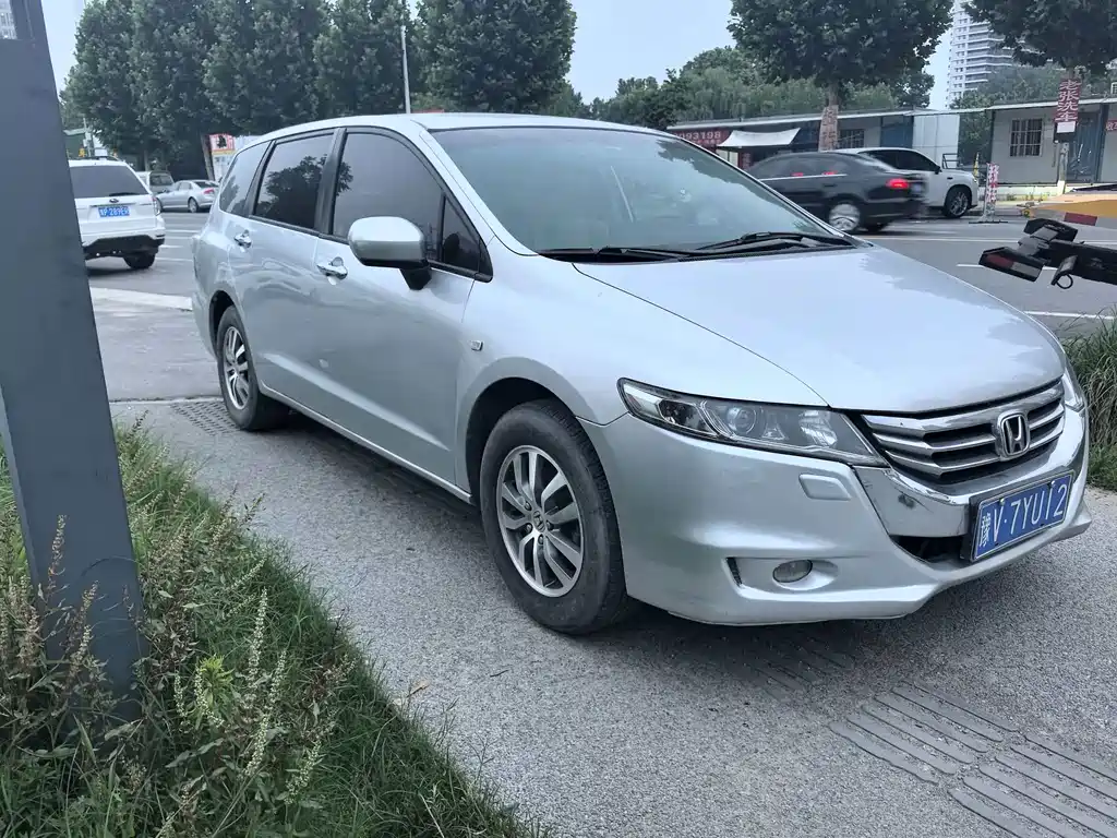 Honda Odyssey 2015 — фото 3