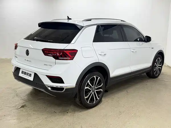 Volkswagen T-Roc 2023