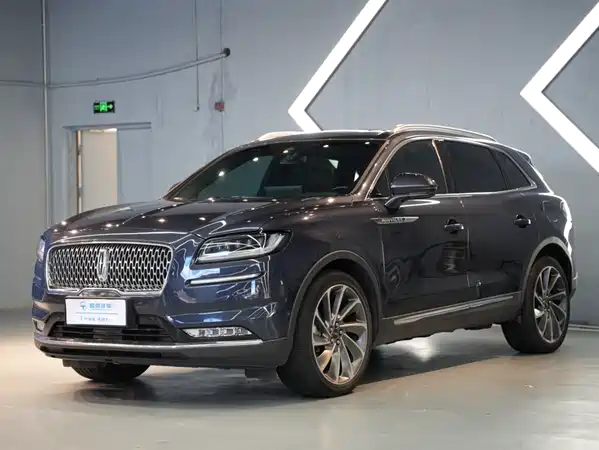 Lincoln Nautilus 2021