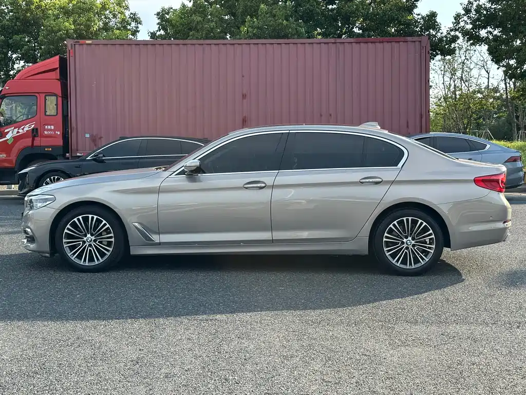 BMW 5 Series 2019