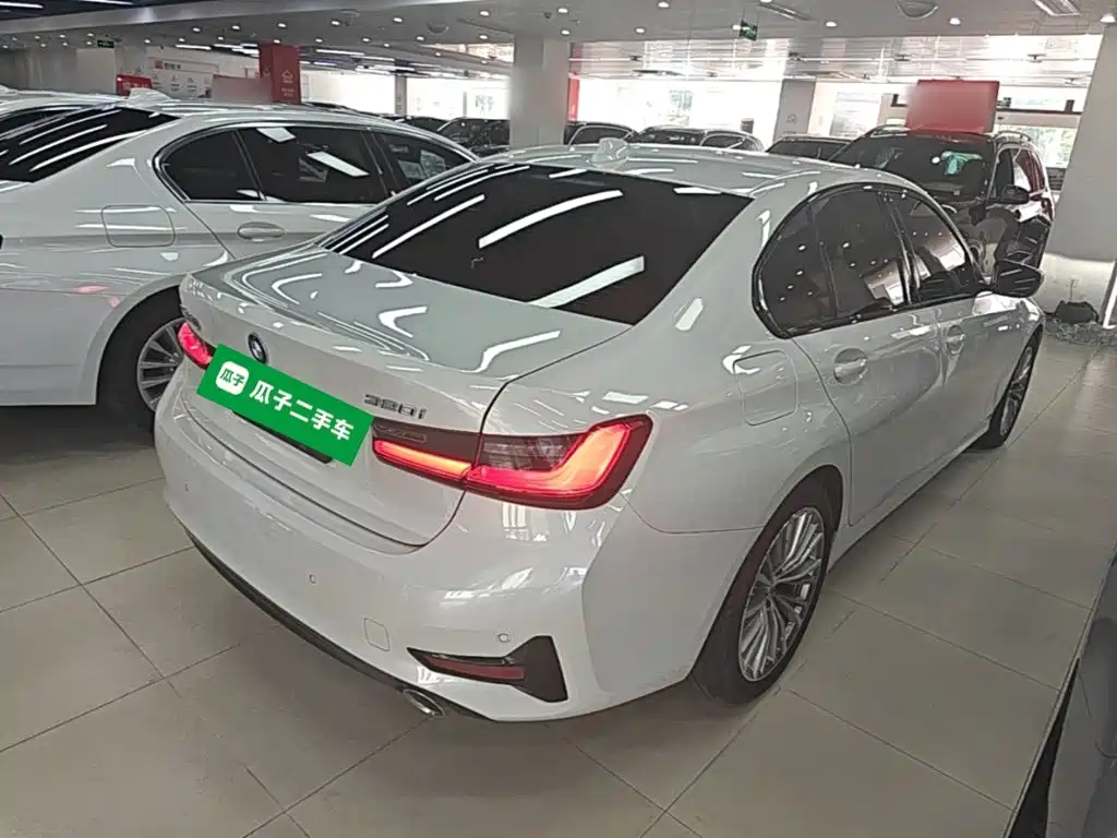 BMW 3 Series 2021