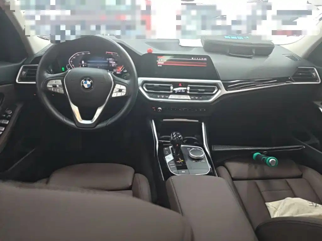 BMW 3 Series 2021 — фото 10