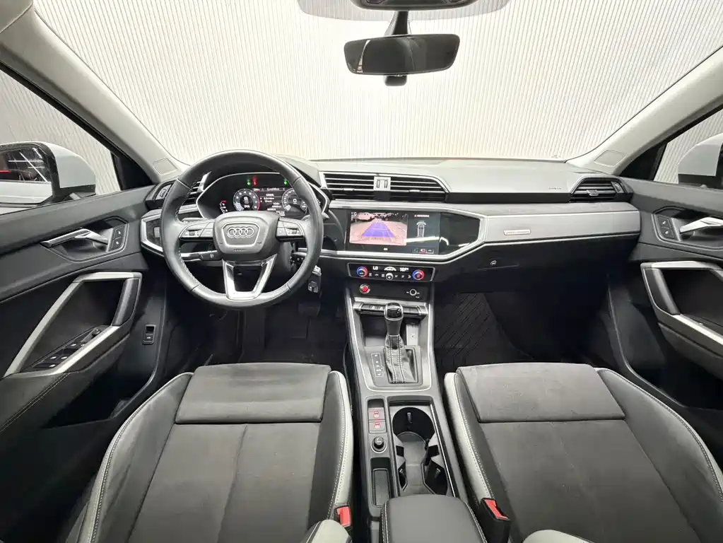 Audi Q3 2022 — фото 15