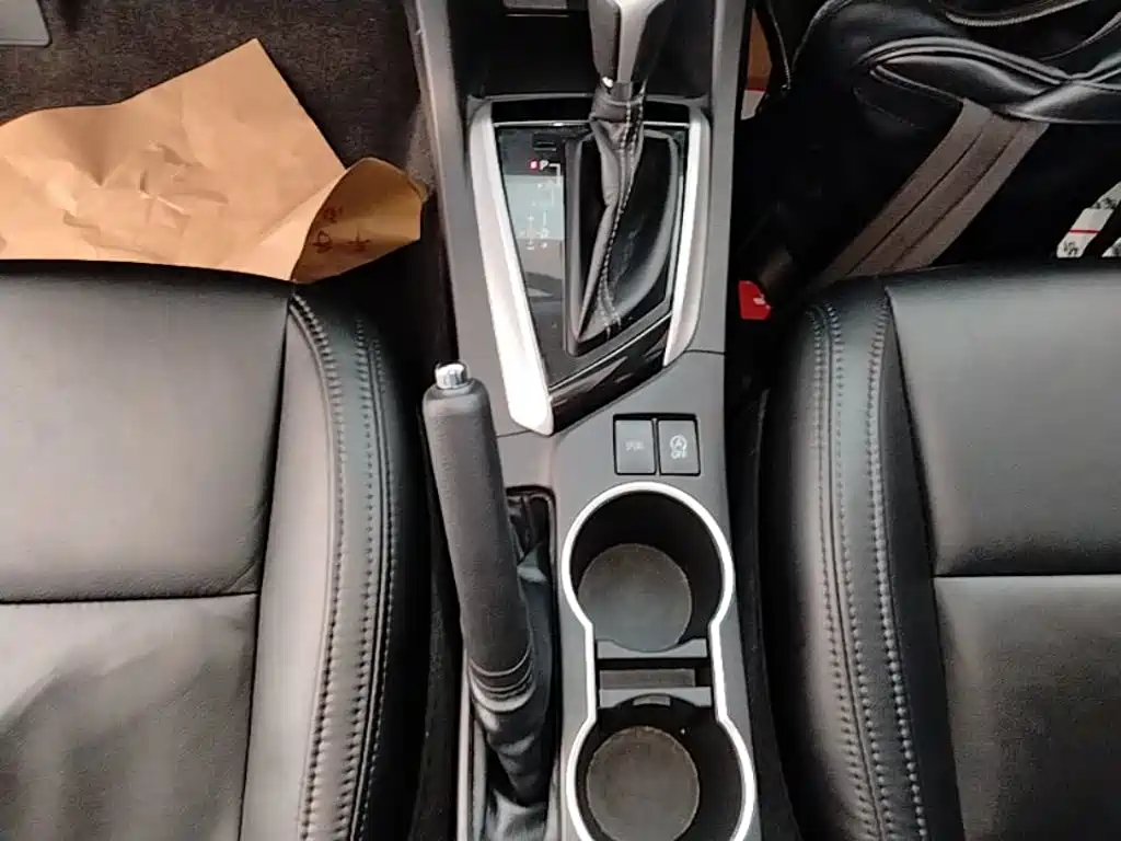 Toyota Levin 2018 — фото 14
