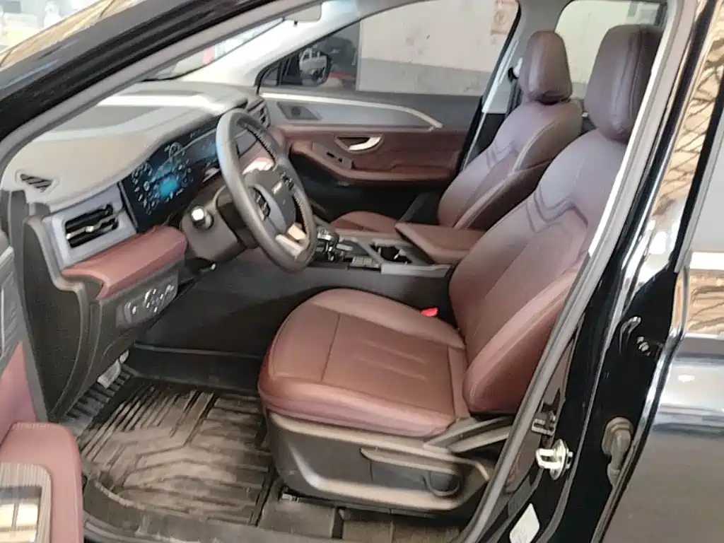 Jetour X90 PLUS 2025 — фото 15