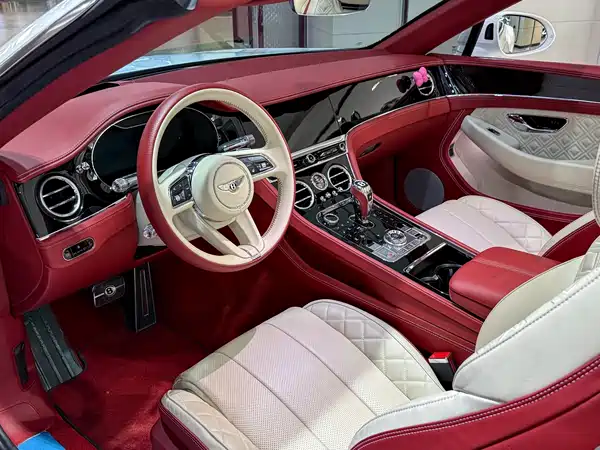 Bentley Continental 2024