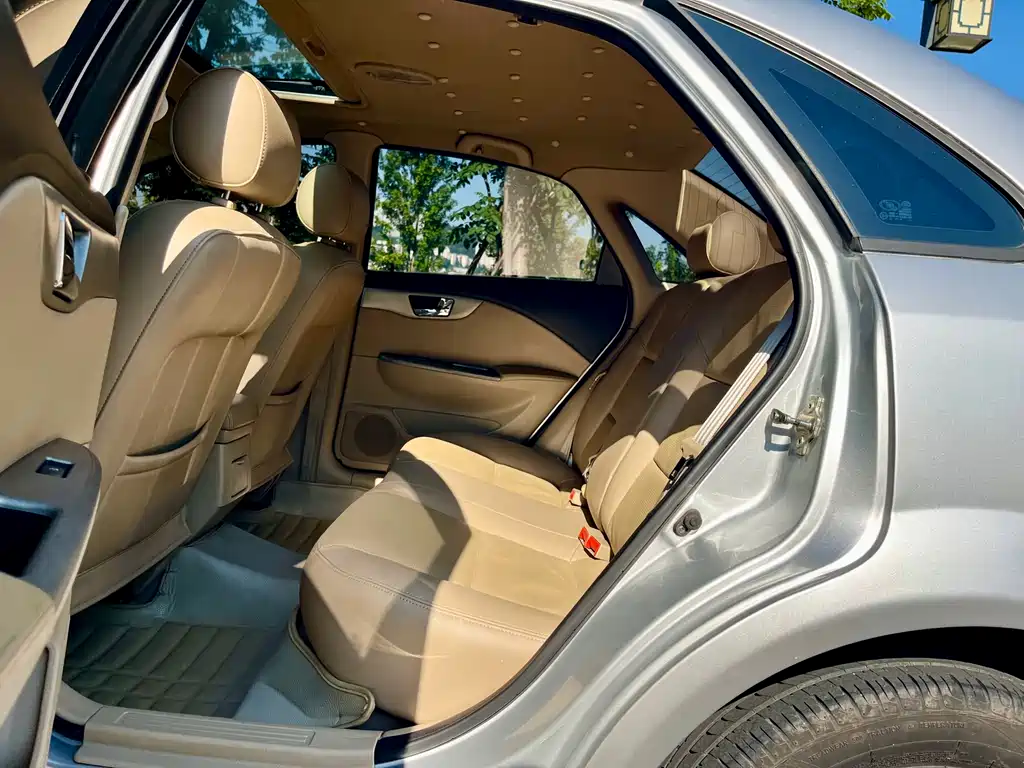 Buick Excelle 2014 — фото 11