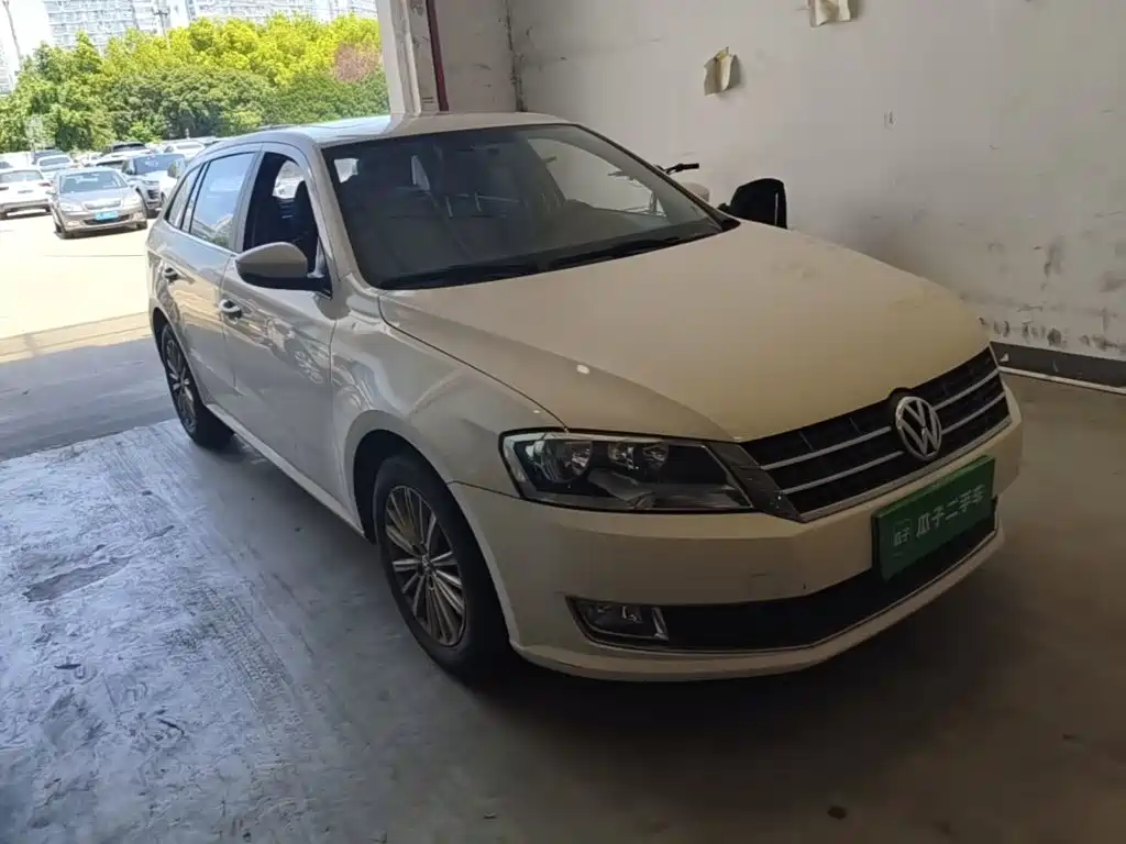 Volkswagen Gran Lavida 2015