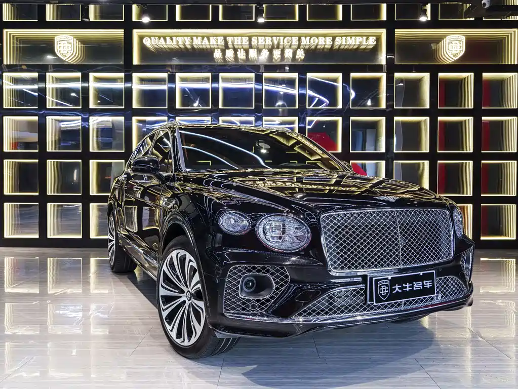 Bentley Bentayga 2022 — фото 3