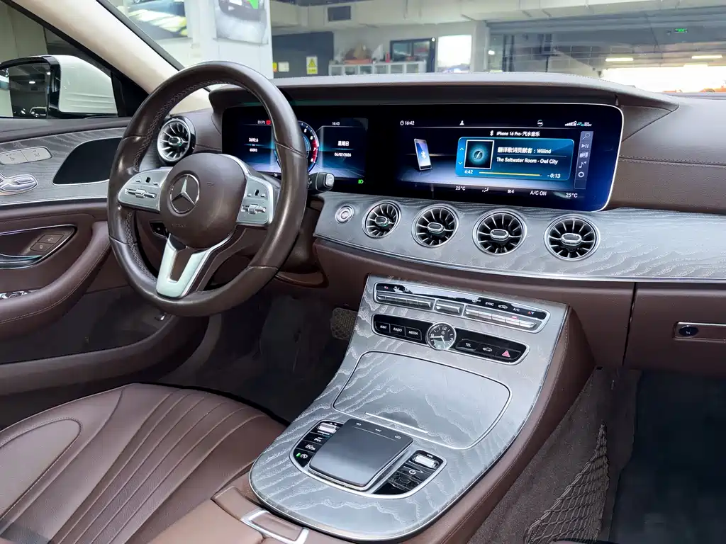 Mercedes-Benz CLS 2020 — фото 17