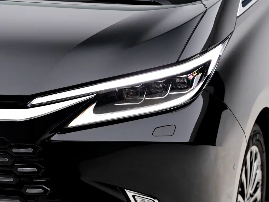 Lexus LM 2026 — фото 5